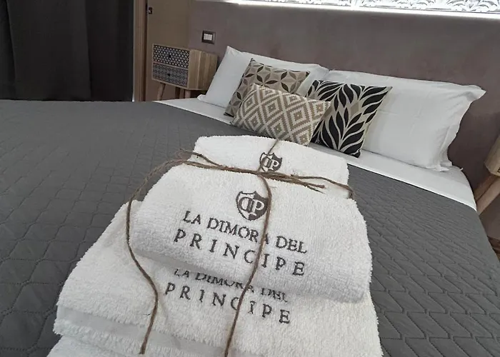 לינה וארוחת בוקר La Dimora Del Principe-piano Terra טרני